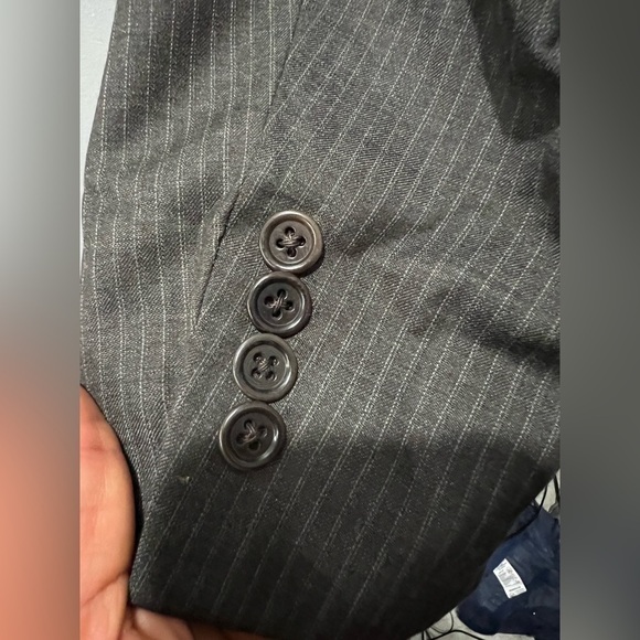 Kenneth Cole grey striped pants suit coat and pants size 44R - Picture 3 of 11